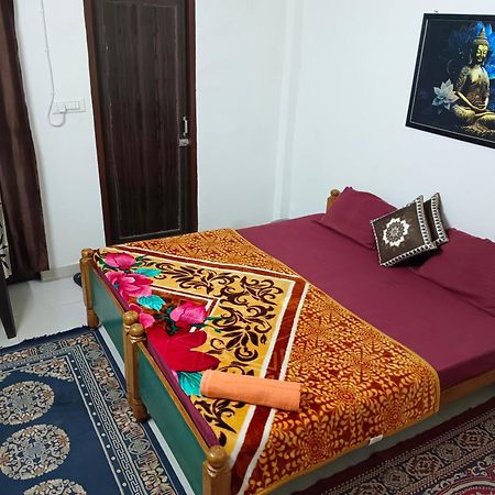 Pratibha Home Stay Джабалпур Экстерьер фото