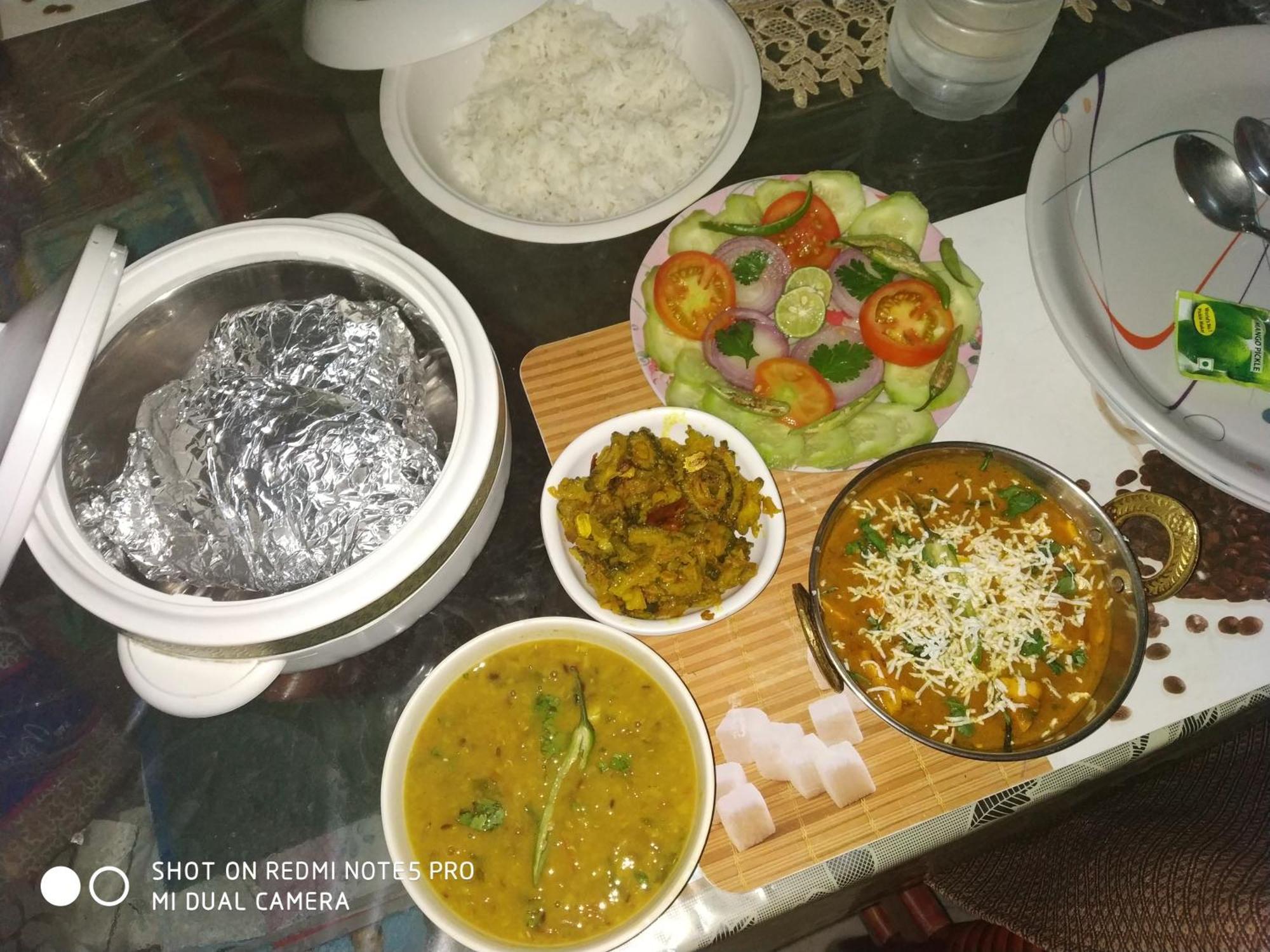 Pratibha Home Stay Джабалпур Экстерьер фото