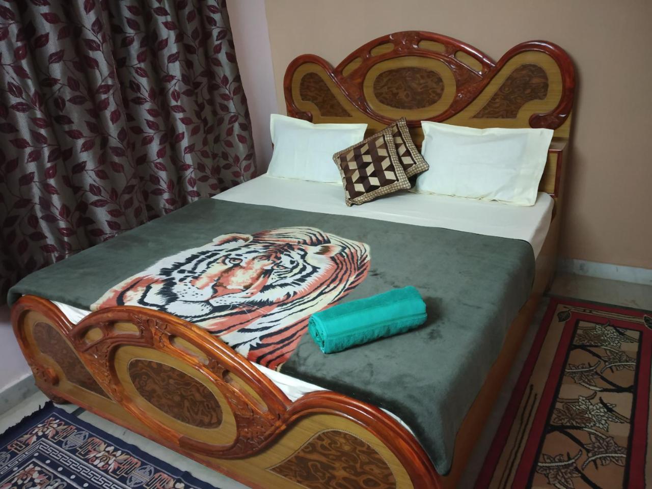 Pratibha Home Stay Джабалпур Экстерьер фото